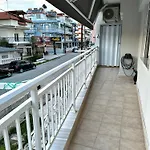 Eden Paralía